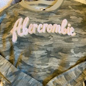 Abercrombie pullover size 11/12